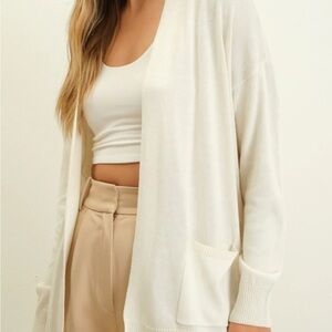 A New Day cream sz sm open cardigan with front pockets